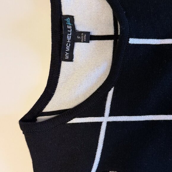 Black and white windowpane plaid sweater dress - Big Kids’ S - NWOT - Picture 2 of 3